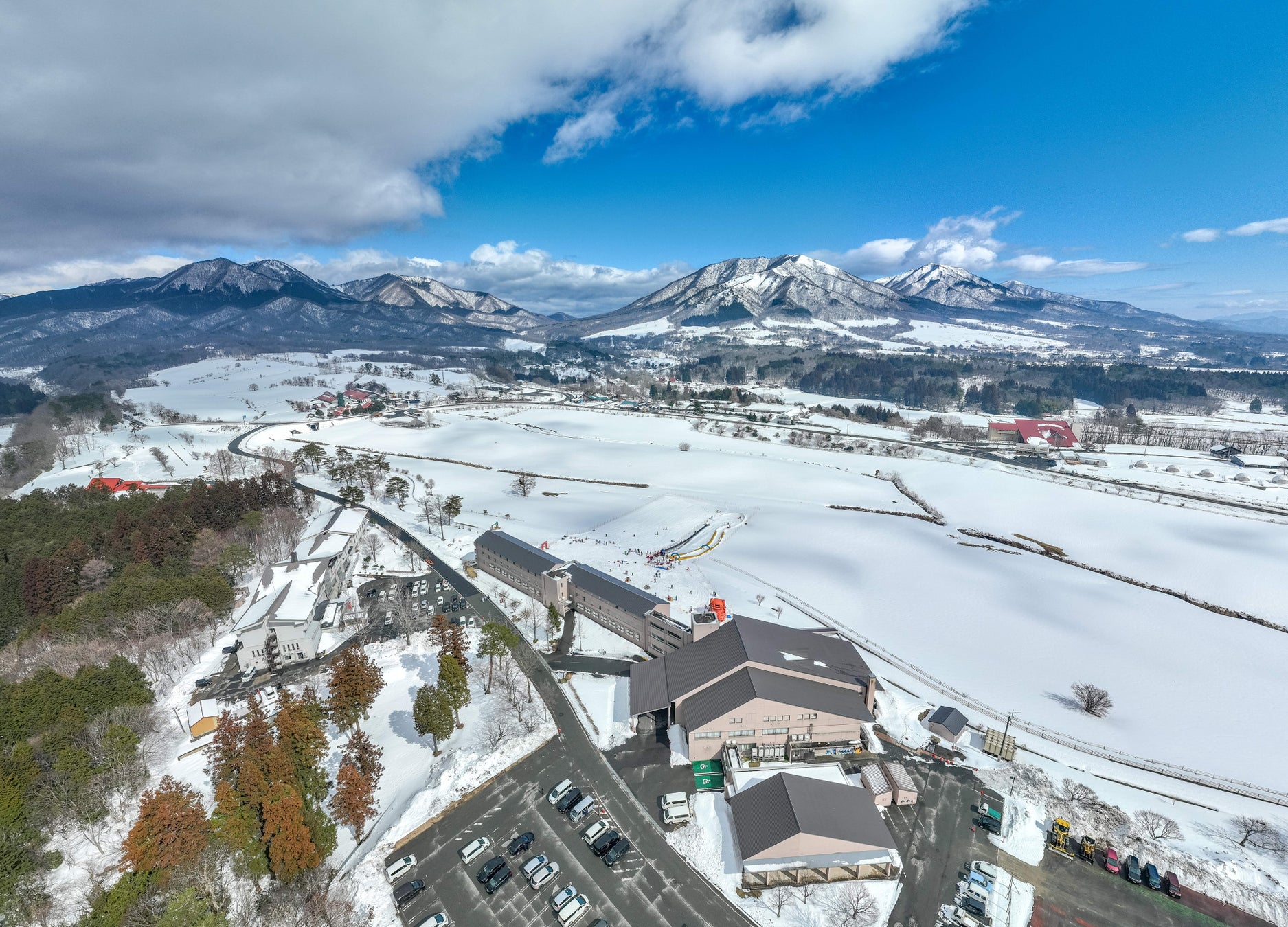 白銀の蒜山三座