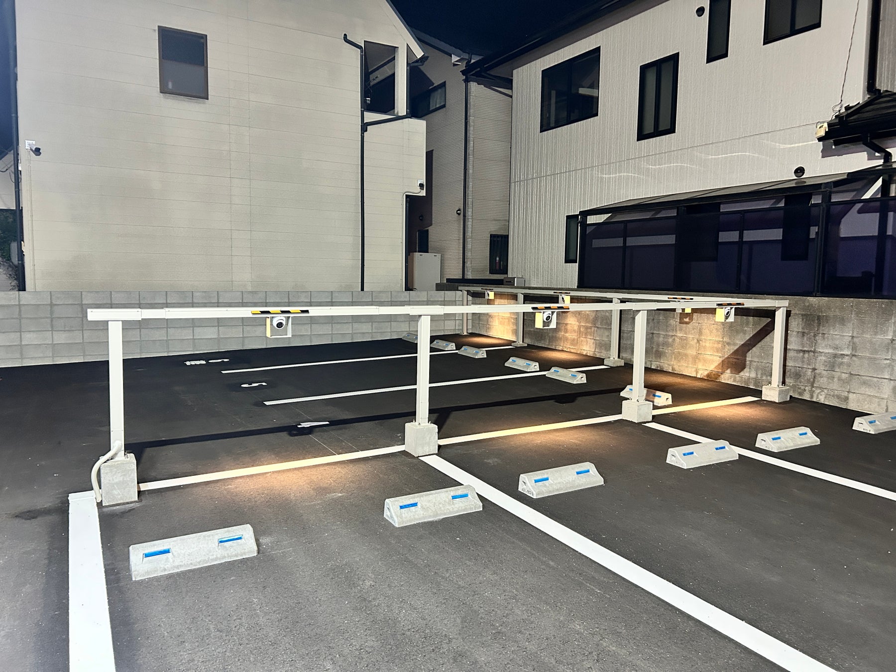 夜間も24時間カメラが稼働