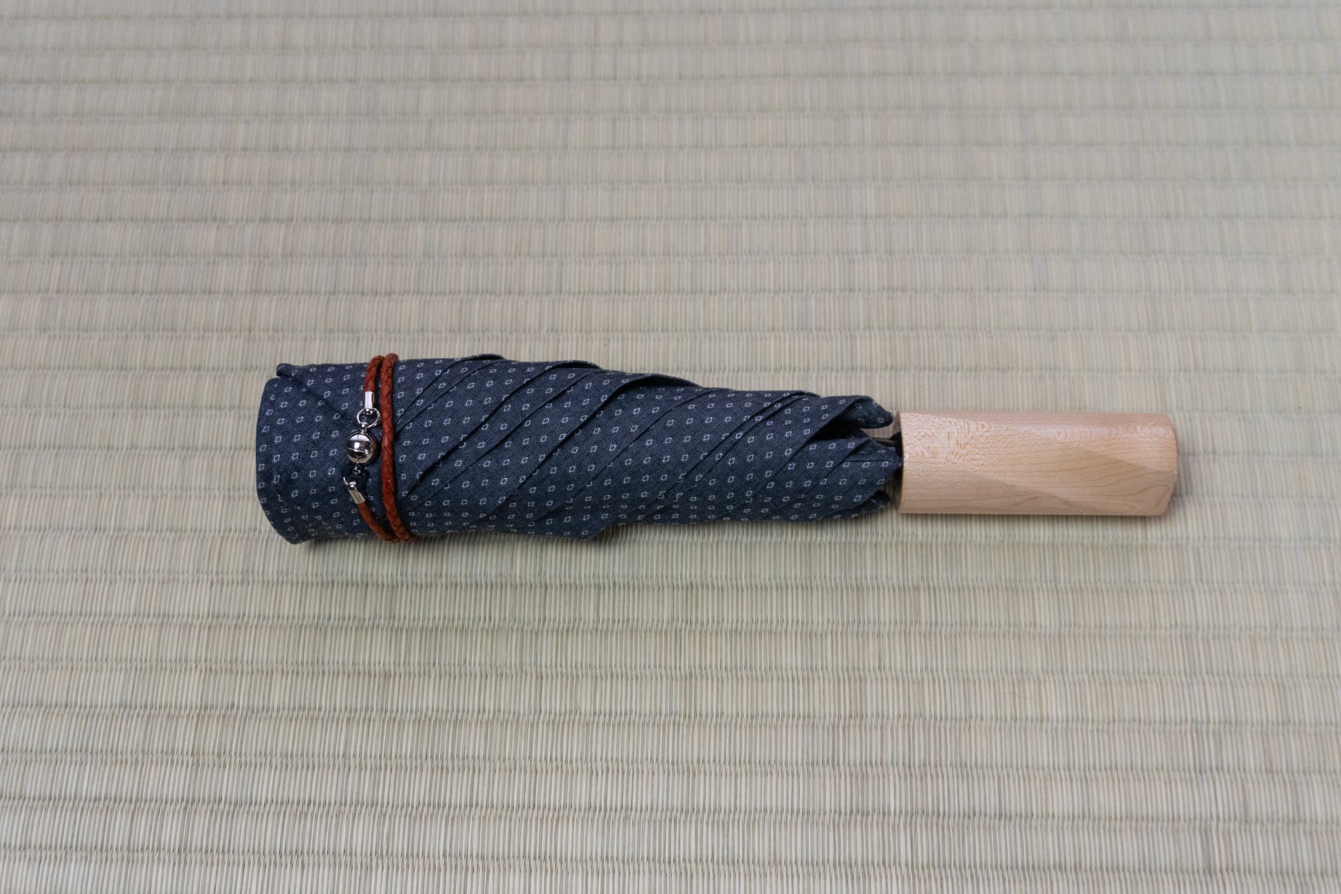 インディゴ小紋柄（折り畳み形状）