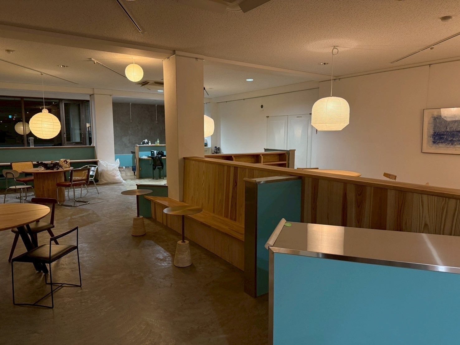 和の要素を取り入れた店内